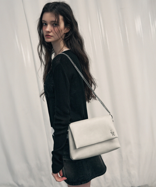 LEATHERY（レザリー）の「フラップチェーンショルダーバッグ[ブラック]（ショルダーバッグ・レディース・その他・ONE SIZE）」の4枚目の写真