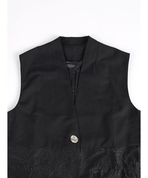 :ETHROF(イーサオブ)の「JACQUARD ASYMMETRY VEST(ベスト・レディース・ブラック・MEDIUM)」の3枚目の写真