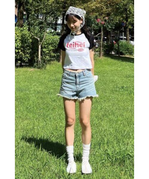 FEIHEI(フェイヘイ)の「CHESTNUT MULTI BAG BLACK(メッセンジャーバッグ・レディース・その他・FREE)」の4枚目の写真
