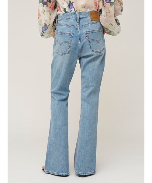 SNIDEL（スナイデル）の「【SNIDEL/Levi's®】別注デニム(31インチ)（デニムパンツ・レディース・ライトブルー・26/25/24/23）」の9枚目の写真