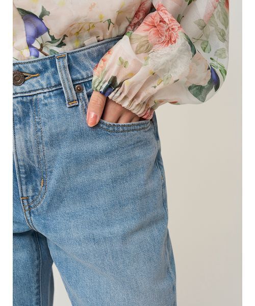 SNIDEL（スナイデル）の「【SNIDEL/Levi's®】別注デニム(31インチ)（デニムパンツ・レディース・ライトブルー・26/25/24/23）」の12枚目の写真