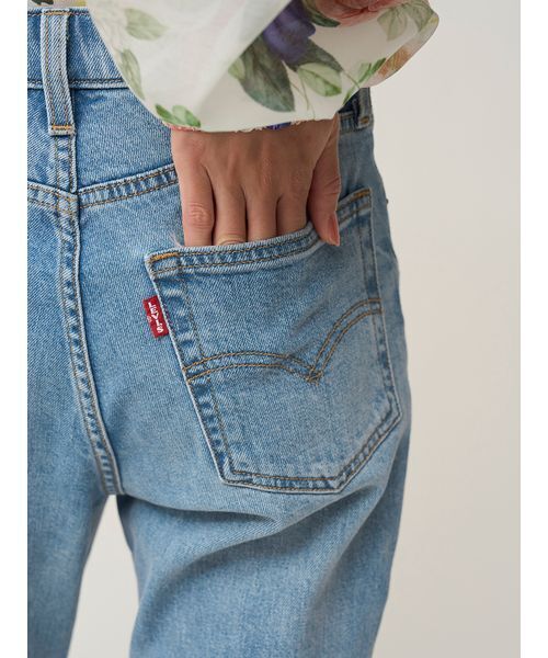 SNIDEL（スナイデル）の「【SNIDEL/Levi's®】別注デニム(31インチ)（デニムパンツ・レディース・ライトブルー・26/25/24/23）」の14枚目の写真