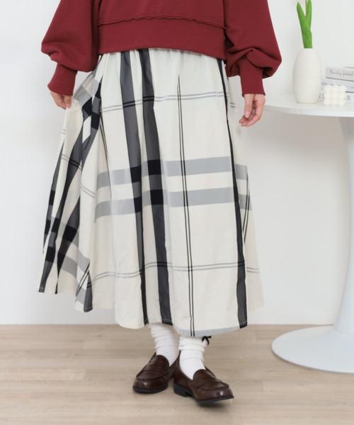 crossi(クロッシー)の「大判チェック柄タックスカート(スカート・レディース・ベージュ/オレンジ/グリーン/レッド・40/38)」の18枚目の写真