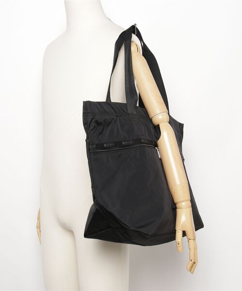 LeSportsac（レスポートサック）の「LeSportsac CARLIN ZIP TOP TOTE BAG レスポートサック カーリン ジップトップ   トートバッグ（トートバッグ・レディース・ブラック系1・FREE）」の10枚目の写真