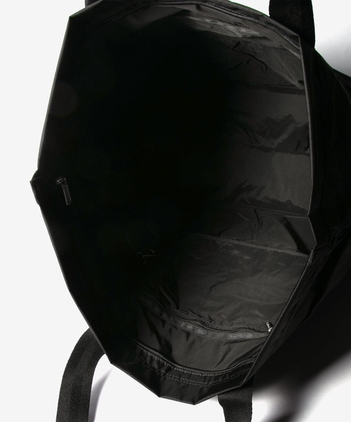 LeSportsac（レスポートサック）の「LeSportsac CARLIN ZIP TOP TOTE BAG レスポートサック カーリン ジップトップ   トートバッグ（トートバッグ・レディース・ブラック系1・FREE）」の6枚目の写真