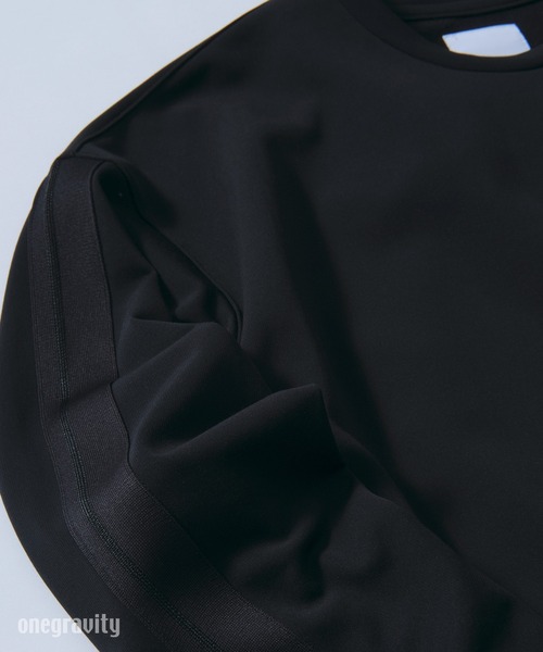 onegravity(ワングラビティ)の「onegravity / スリーブライン プルオーバー(Tシャツ/カットソー・メンズ・ブラック/オフホワイト・MEDIUM/LARGE/SMALL)」の6枚目の写真
