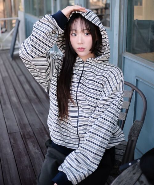 HAVISM(ヘビズム)の「WP STRIPE THIN ZIP UP HOOD(NAVY)(パーカー・レディース・その他・ONE SIZE)」の12枚目の写真