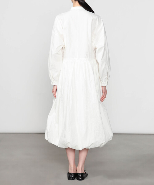 HAVERSACK（ハバーザック）の「HAVERSACK | 〈別注〉長袖 シャツワンピース WOMEN（ワンピース・レディース・ホワイト/ネイビー・0）」の12枚目の写真