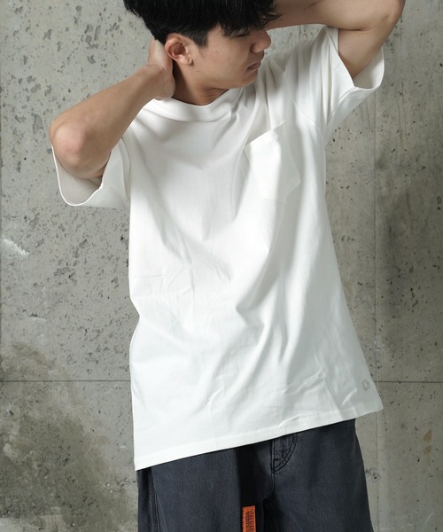 FRUIT OF THE LOOM（フルーツオブザルーム）の「"05"≪FRUIT OF THE LOOM≫パックT 7.0oz ヘビーウェイト Tシャツ(胸ポケットあり)（Tシャツ/カットソー・メンズ・ブラック/オフホワイト・LARGE/MEDIUM/X-LARGE）」の8枚目の写真