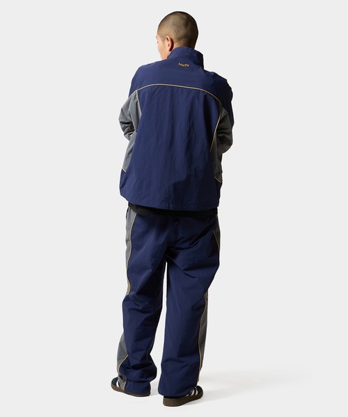 HUF(ハフ)の「ANTHEM TRACK JACKET(ブルゾン・メンズ・ブラック/ネイビー・XL/M/L/S)」の12枚目の写真