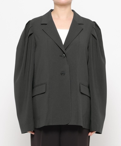 LEPSIM(レプシィム)の「《オフィスライン》袖ギャザージャケット 637925(その他アウター・レディース・ベージュ/チャコールグレー・FREE)」の10枚目の写真