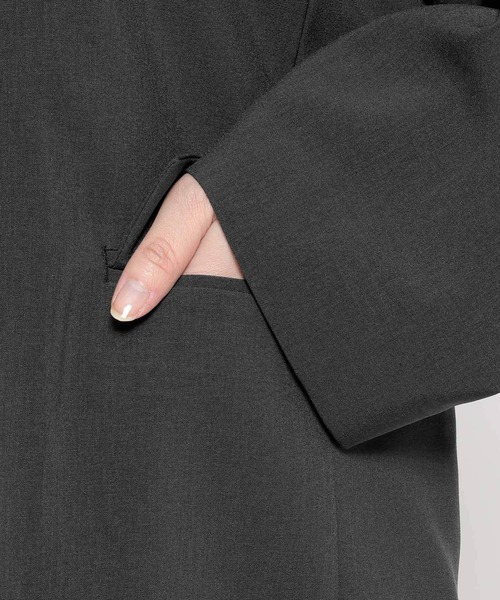 LEPSIM(レプシィム)の「《オフィスライン》袖ギャザージャケット 637925(その他アウター・レディース・ベージュ/チャコールグレー・FREE)」の16枚目の写真