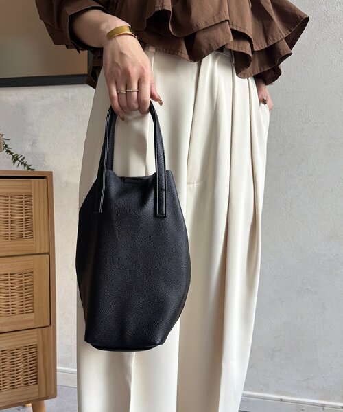 Thevon（ゼボン）の「シンセティックレザーミニバッグ（トートバッグ・レディース・ゴールド/ブラウン/ブラック・FREE）」の2枚目の写真