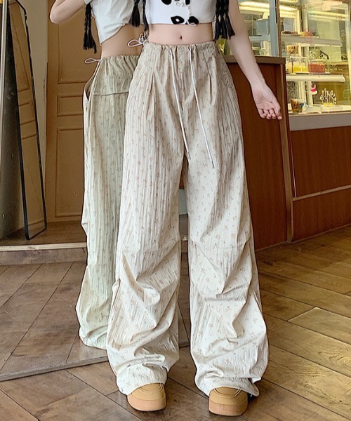 Teem Store(チームストア)の「ウエストドロスト小花柄 ストレートパンツ イージーパンツ(その他パンツ・レディース・ベージュ/ホワイト・L/M)」の18枚目の写真