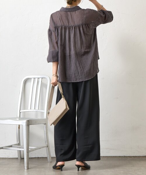 Jena espace merveilleux（ジェナ　エスパスメルヴェイユ）の「袖ギャザーガーゼシャツ（シャツ/ブラウス・レディース・パープル/チャコールグレー/オフホワイト・FREE）」の14枚目の写真