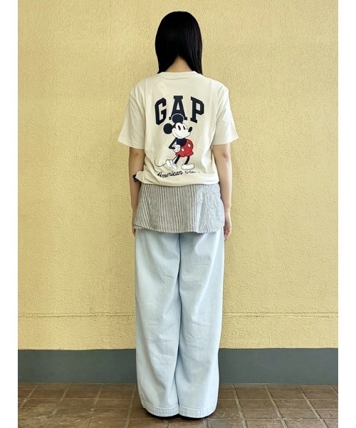 GAP(ギャップ)の「Gap × ディズニー エブリディ ソフト リラックスフィット GAPロゴTシャツ(Tシャツ/カットソー・メンズ・ベージュ/ブラック/ライトブルー・XS/S/M/L/XL)」の13枚目の写真