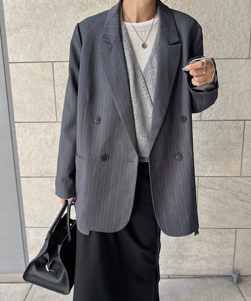 nananamoe(ナナナモエ)の「peaked lapel hem docking JKT / ピークドラペルヘムドッキングジャケット(テーラードジャケット・レディース・グレー系その他・FREE)」の1枚目の写真