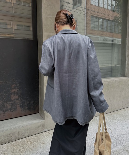 nananamoe(ナナナモエ)の「peaked lapel hem docking JKT / ピークドラペルヘムドッキングジャケット(テーラードジャケット・レディース・グレー系その他・FREE)」の10枚目の写真