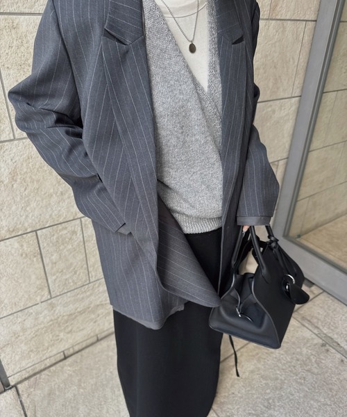 nananamoe(ナナナモエ)の「peaked lapel hem docking JKT / ピークドラペルヘムドッキングジャケット(テーラードジャケット・レディース・グレー系その他・FREE)」の16枚目の写真