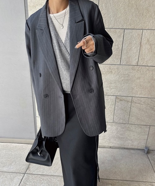 nananamoe(ナナナモエ)の「peaked lapel hem docking JKT / ピークドラペルヘムドッキングジャケット(テーラードジャケット・レディース・グレー系その他・FREE)」の18枚目の写真