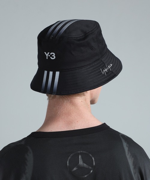 Y-3（ワイスリー）の「Y-3 MERCEDES-AMG PETRONAS FORMULA 1 TEAM BUCKET HAT（ハット・メンズ・ブラック・SMALL/MEDIUM/LARGE）」の3枚目の写真