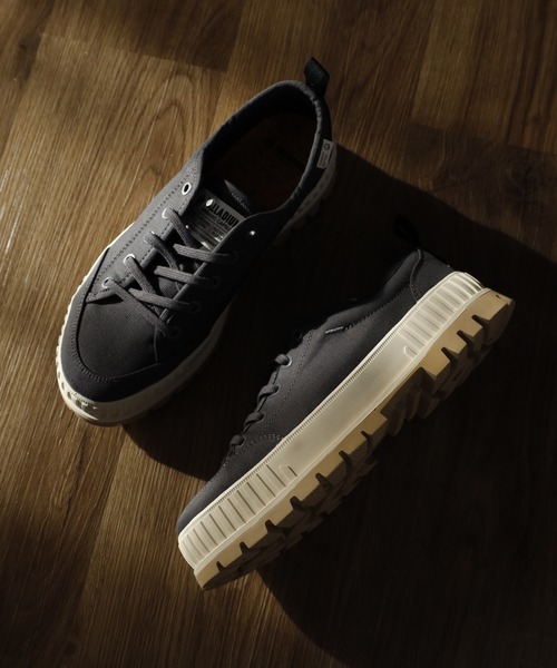PALLADIUM（パラディウム）の「PALLASHOCK LO ORG 2 スニーカー（スニーカー・レディース・ブルーグレー/イエロー系その他/カーキ系/チャコール・26.5cm/26cm/25.5cm/25cm/24.5cm/24cm/23.5cm/23cm/29cm/28cm/27.5cm/27cm/22.5cm）」の2枚目の写真