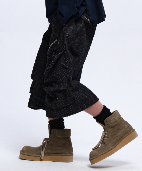 RSSC(アールエスエスシー)の「DOUBLE KNEE CARGO BERMUDA PANTS - BLACK(その他パンツ・レディース・その他・1/2)」の4枚目の写真