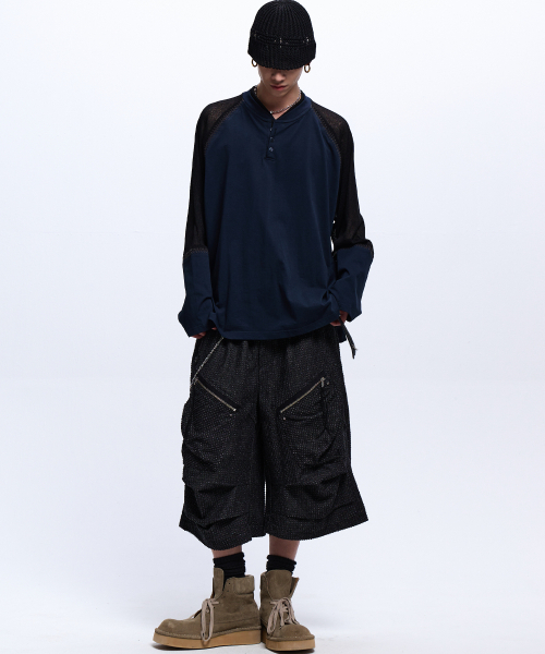 RSSC(アールエスエスシー)の「DOUBLE KNEE CARGO BERMUDA PANTS - BLACK(その他パンツ・レディース・その他・1/2)」の6枚目の写真