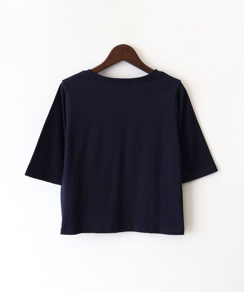 SpRay(スプレイ)の「着回し力抜群の定番カジュアルT/USA刺繍ロゴTシャツ(Tシャツ/カットソー・レディース・スミクロ/オフホワイト/ネイビー・FREE)」の4枚目の写真