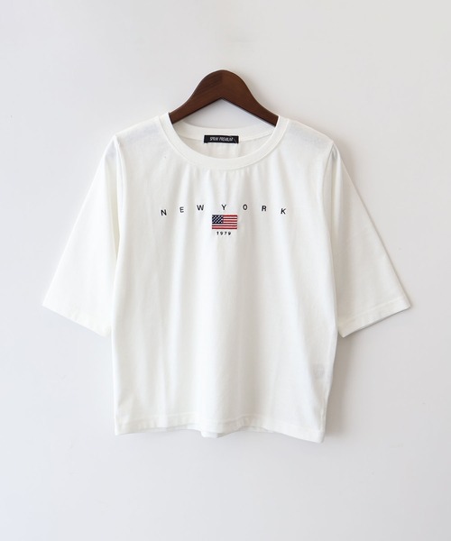 SpRay(スプレイ)の「着回し力抜群の定番カジュアルT/USA刺繍ロゴTシャツ(Tシャツ/カットソー・レディース・スミクロ/オフホワイト/ネイビー・FREE)」の17枚目の写真