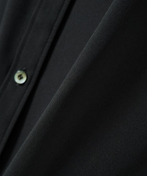 UJOH（ウジョー）の「【UJOH HOMME】別注 Full Open Shirt（シャツ/ブラウス・メンズ・グレー/ブラック・4/5）」の4枚目の写真