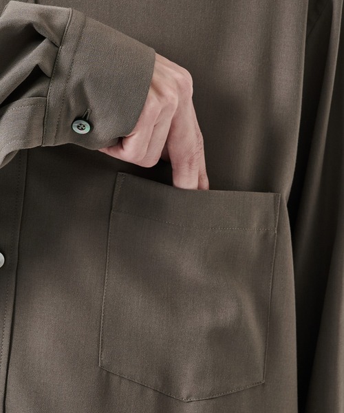 UJOH（ウジョー）の「【UJOH HOMME】別注 Full Open Shirt（シャツ/ブラウス・メンズ・グレー/ブラック・4/5）」の14枚目の写真