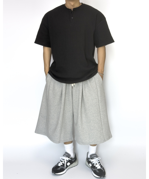 PACIENCIA(パシエンシア)の「オーバーサイズワッフルヘンリーネック半袖BLACK(Tシャツ/カットソー・メンズ・その他・XX-LARGE/X-LARGE/LARGE)」の2枚目の写真