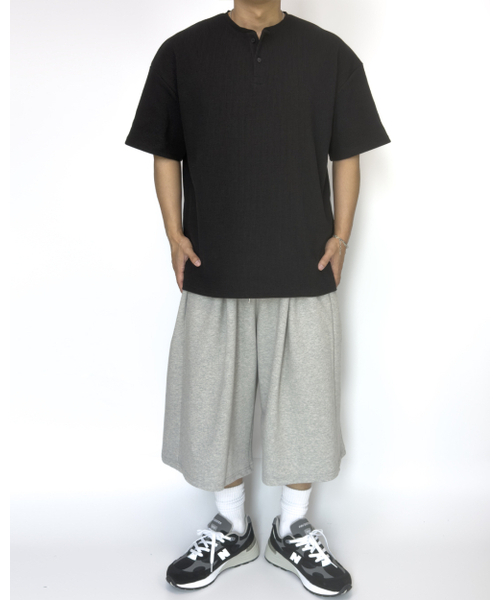 PACIENCIA(パシエンシア)の「オーバーサイズワッフルヘンリーネック半袖BLACK(Tシャツ/カットソー・メンズ・その他・XX-LARGE/X-LARGE/LARGE)」の3枚目の写真