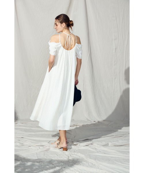 Estella.K(エステラケー)の「【Audire×Estella.K】After hours halter-neck dress/コールドショルダードレス(Audireコラボ)(ワンピース・レディース・グレー系その他/ブラック/ドット・FREE)」の9枚目の写真