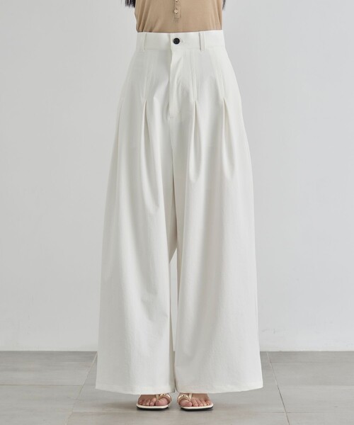 CITY TOKYO(シティトウキョウ)の「【CITY TOKYO/シティートウキョウ】Box Pleat Wide Pants/ボックスプリーツワイドパンツ(その他パンツ・レディース・ホワイト/ライトグリーン/ブラック・1/2)」の6枚目の写真