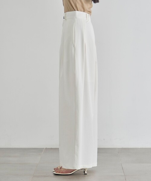CITY TOKYO(シティトウキョウ)の「【CITY TOKYO/シティートウキョウ】Box Pleat Wide Pants/ボックスプリーツワイドパンツ(その他パンツ・レディース・ホワイト/ライトグリーン/ブラック・1/2)」の7枚目の写真