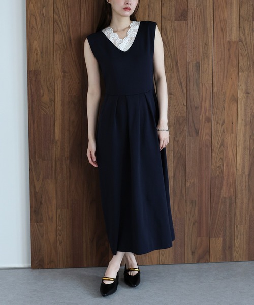 J by blue(ジェイバイブルー)の「《2サイズ展開》レースカラーVネック ワンピース(ワンピース・レディース・ベージュ/ネイビー・LARGE/MEDIUM)」の12枚目の写真