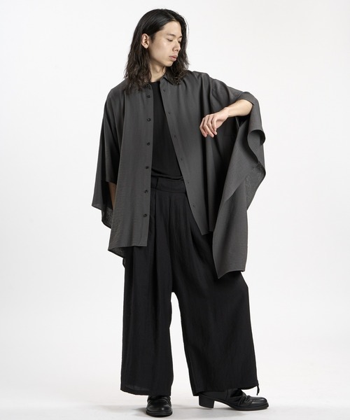NO ID.(ノーアイディ)の「【NO ID.】Back Drape Shirt / バック ドレープ シャツ(シャツ/ブラウス・メンズ・ホワイト/グレー/ブラック・ONE SIZE)」の8枚目の写真