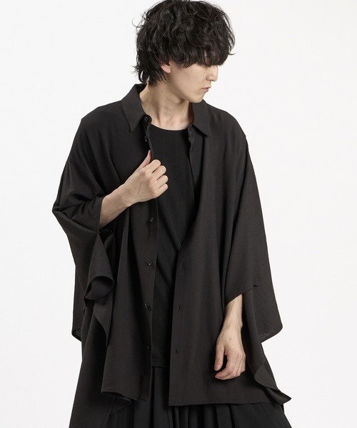 NO ID.(ノーアイディ)の「【NO ID.】Back Drape Shirt / バック ドレープ シャツ(シャツ/ブラウス・メンズ・ホワイト/グレー/ブラック・ONE SIZE)」の17枚目の写真