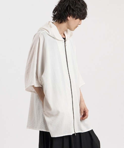NO ID.（ノーアイディ）の「mhs2664-ﾘﾈﾝﾀｯﾁﾌｰﾄﾞﾄﾞﾙﾏﾝBIG-ZIP SH シャツ(458006-088S)（シャツ/ブラウス・メンズ・ホワイト/ブラック/グレー・ONE SIZE）」の18枚目の写真