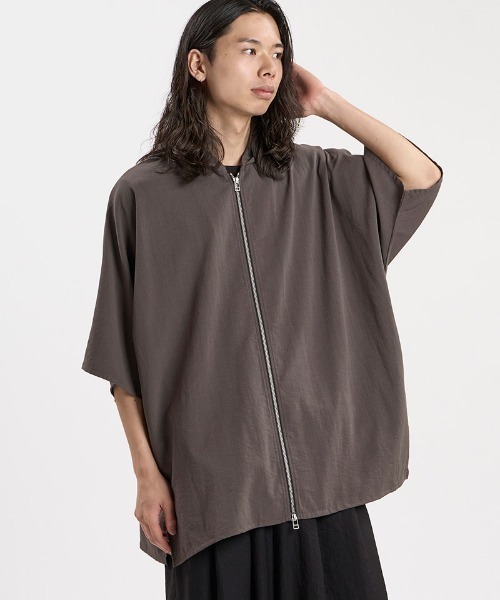 NO ID.（ノーアイディ）の「mhs2664-ﾘﾈﾝﾀｯﾁﾌｰﾄﾞﾄﾞﾙﾏﾝBIG-ZIP SH シャツ(458006-088S)（シャツ/ブラウス・メンズ・ホワイト/ブラック/グレー・ONE SIZE）」の10枚目の写真