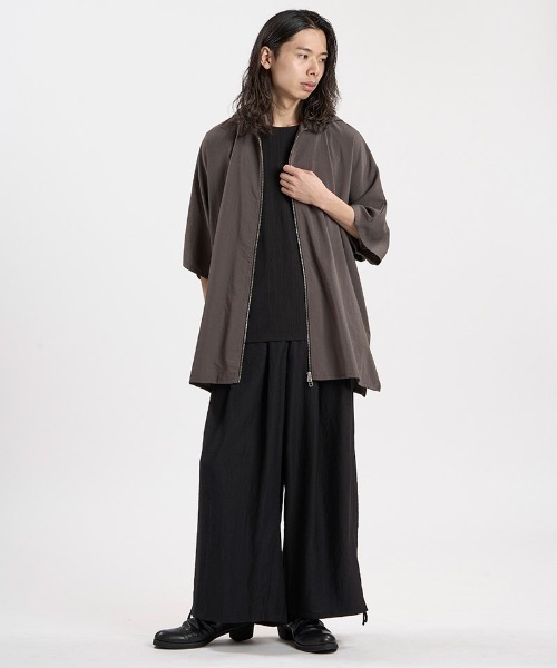 NO ID.（ノーアイディ）の「mhs2664-ﾘﾈﾝﾀｯﾁﾌｰﾄﾞﾄﾞﾙﾏﾝBIG-ZIP SH シャツ(458006-088S)（シャツ/ブラウス・メンズ・ホワイト/ブラック/グレー・ONE SIZE）」の5枚目の写真