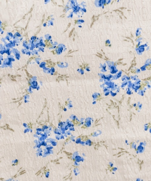 CLETTE(クレット)の「CLETTEオリジナルウエストシャーリング花柄ワンピース(ワンピース・レディース・ブルー/パープル/ラベンダー・3L/4L/LL)」の6枚目の写真