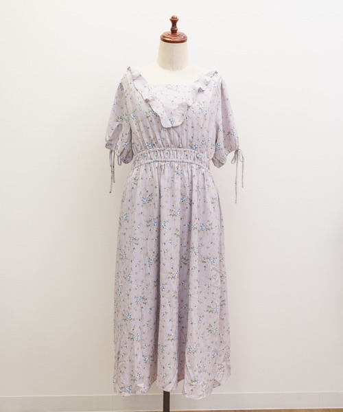 CLETTE(クレット)の「CLETTEオリジナルウエストシャーリング花柄ワンピース(ワンピース・レディース・ブルー/パープル/ラベンダー・3L/4L/LL)」の19枚目の写真
