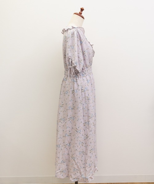 CLETTE(クレット)の「CLETTEオリジナルウエストシャーリング花柄ワンピース(ワンピース・レディース・ブルー/パープル/ラベンダー・3L/4L/LL)」の8枚目の写真