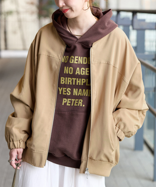 B.C STOCK(ベーセーストック)の「《追加》レーヨンツイルブルゾン(その他アウター・レディース・ベージュ/ブラック・FREE)」の2枚目の写真