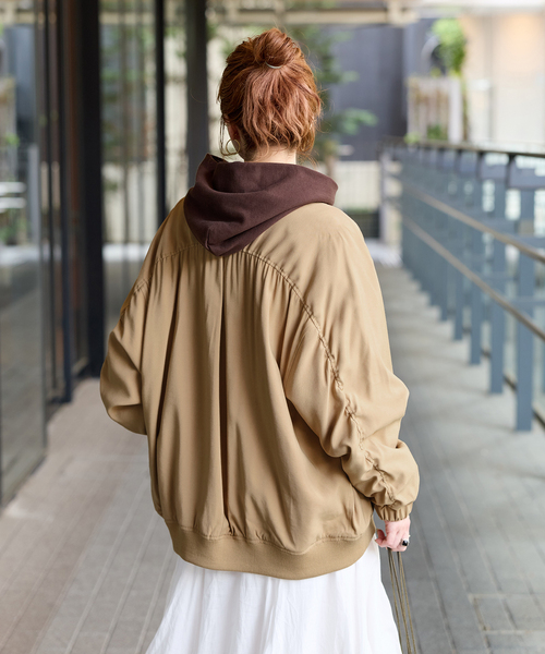 B.C STOCK(ベーセーストック)の「《追加》レーヨンツイルブルゾン(その他アウター・レディース・ベージュ/ブラック・FREE)」の15枚目の写真