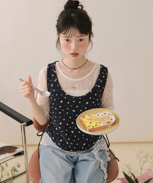 loin nuit(ロワンニュイ)の「lace and shirring tank / レースアンドシャーリングタンク(Tシャツ/カットソー・レディース・グレー/ネイビー/ブラウン・FREE)」の19枚目の写真