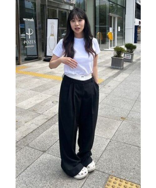 SUARE WOMEN(スアレウーマン)の「(ウィメンズ)シルケットベーシックTシャツ - 5カラー(Tシャツ/カットソー・レディース・ブラック・SMALL)」の3枚目の写真